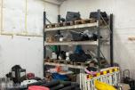 Reoler med verktøy, utstyr og materiell