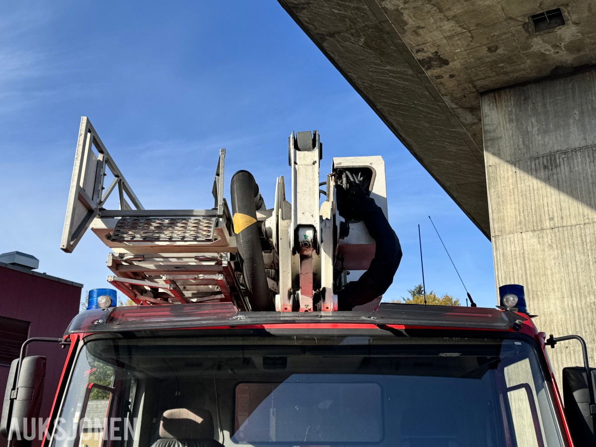 1996 Volvo FL12 - 6X2 - Brannbil / Liftbil - Bronto Skylift F32 HDT 2000 personløfter- 75.358 km - Registrert som motorredskap