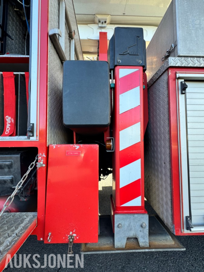 1996 Volvo FL12 - 6X2 - Brannbil / Liftbil - Bronto Skylift F32 HDT 2000 personløfter- 75.358 km - Registrert som motorredskap