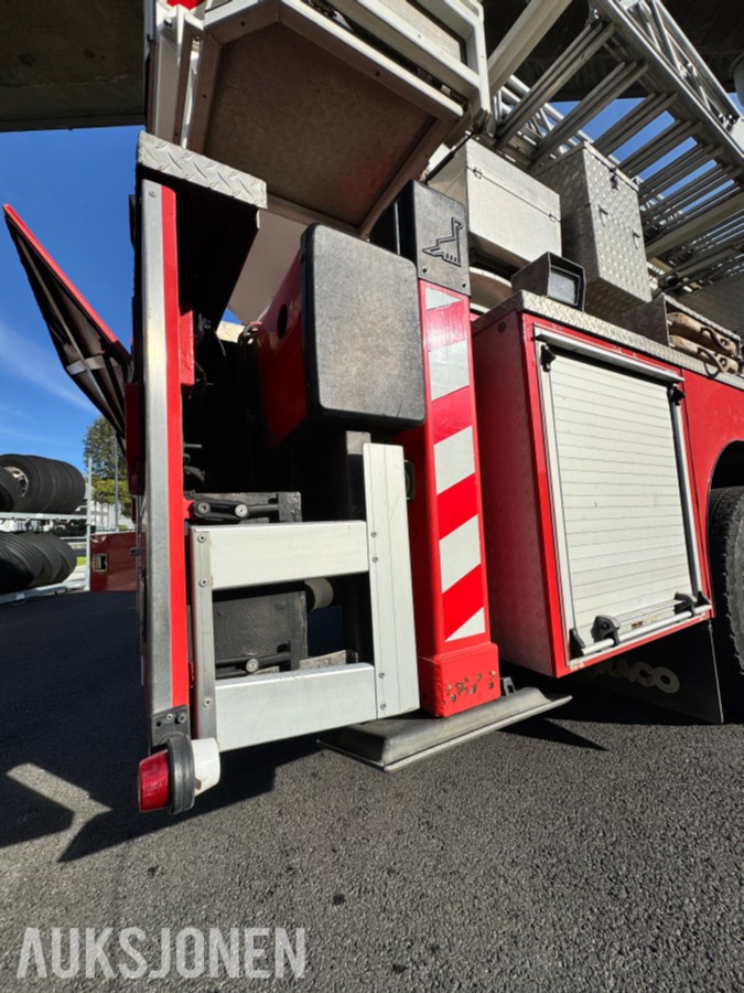 1996 Volvo FL12 - 6X2 - Brannbil / Liftbil - Bronto Skylift F32 HDT 2000 personløfter- 75.358 km - Registrert som motorredskap