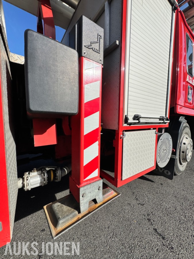 1996 Volvo FL12 - 6X2 - Brannbil / Liftbil - Bronto Skylift F32 HDT 2000 personløfter- 75.358 km - Registrert som motorredskap