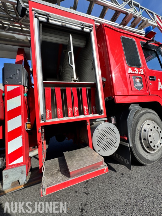 1996 Volvo FL12 - 6X2 - Brannbil / Liftbil - Bronto Skylift F32 HDT 2000 personløfter- 75.358 km - Registrert som motorredskap