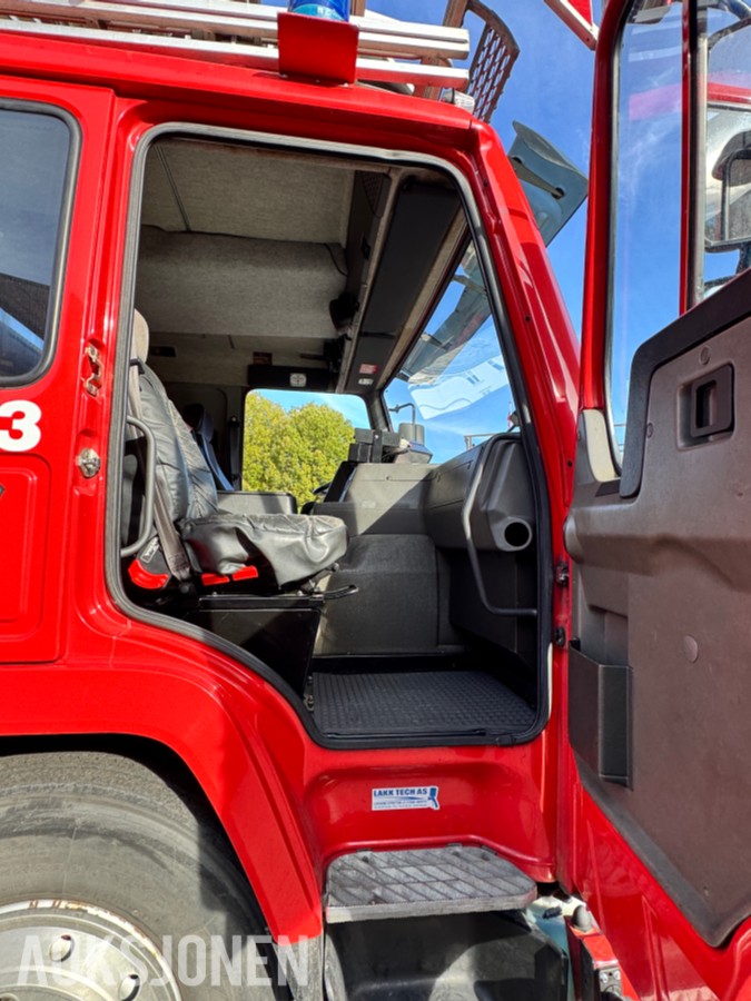 1996 Volvo FL12 - 6X2 - Brannbil / Liftbil - Bronto Skylift F32 HDT 2000 personløfter- 75.358 km - Registrert som motorredskap