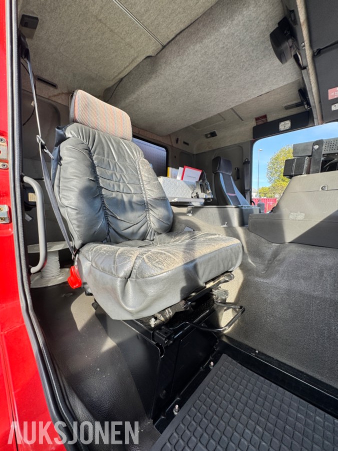 1996 Volvo FL12 - 6X2 - Brannbil / Liftbil - Bronto Skylift F32 HDT 2000 personløfter- 75.358 km - Registrert som motorredskap