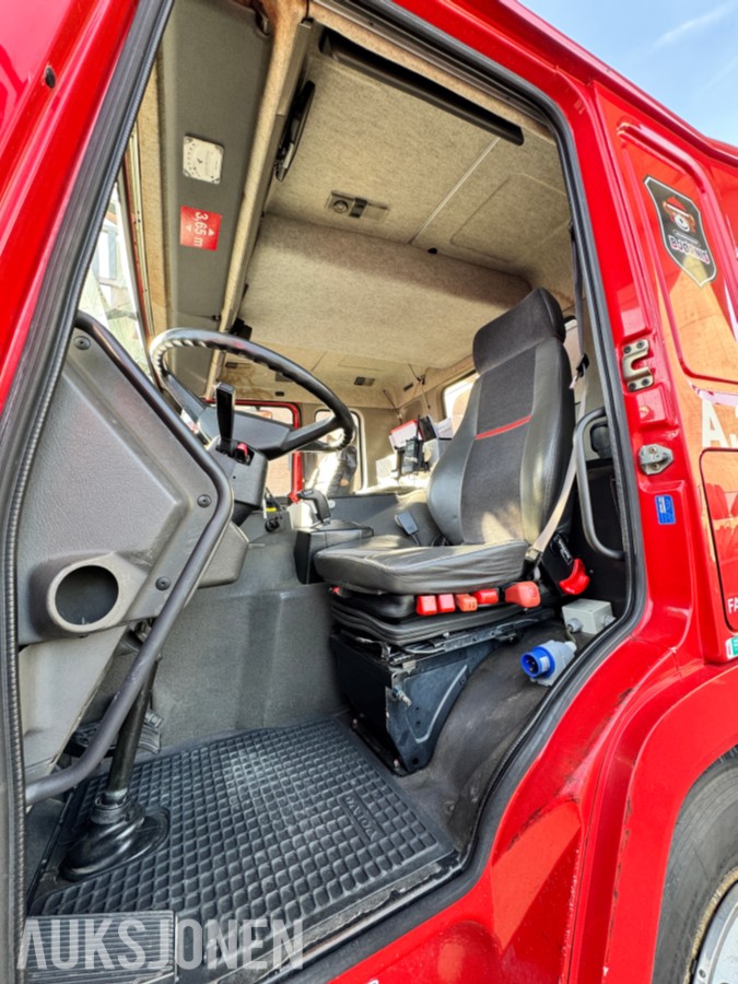 1996 Volvo FL12 - 6X2 - Brannbil / Liftbil - Bronto Skylift F32 HDT 2000 personløfter- 75.358 km - Registrert som motorredskap