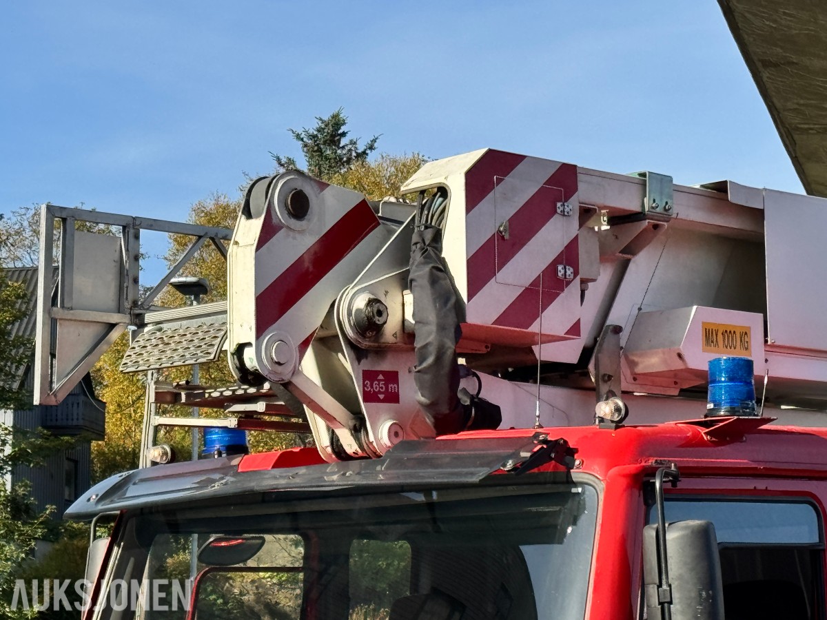 1996 Volvo FL12 - 6X2 - Brannbil / Liftbil - Bronto Skylift F32 HDT 2000 personløfter- 75.358 km - Registrert som motorredskap
