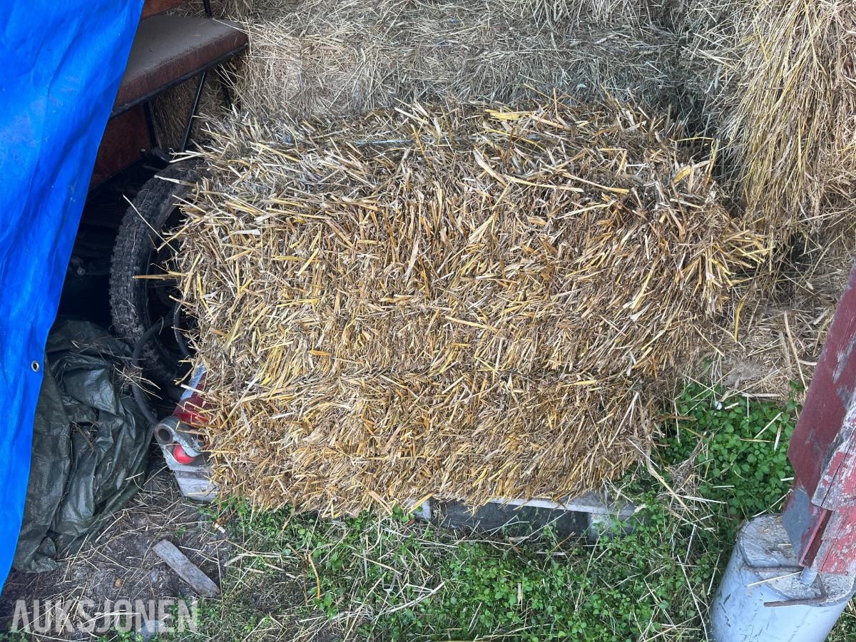 1990 New Holland 935 presse