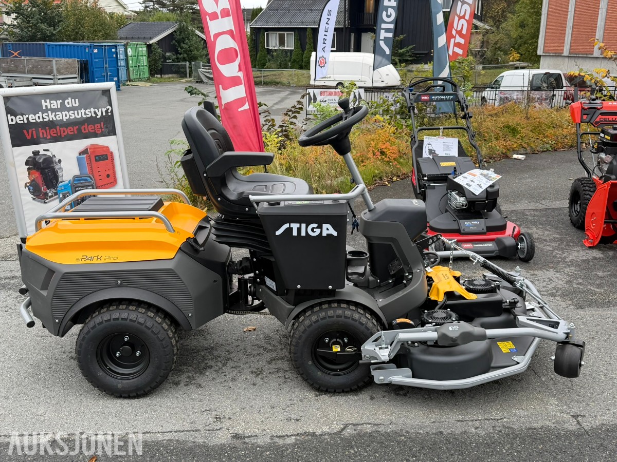 2026 Stiga ePark Pro elektrisk frontklipper - Utstillingsmodell