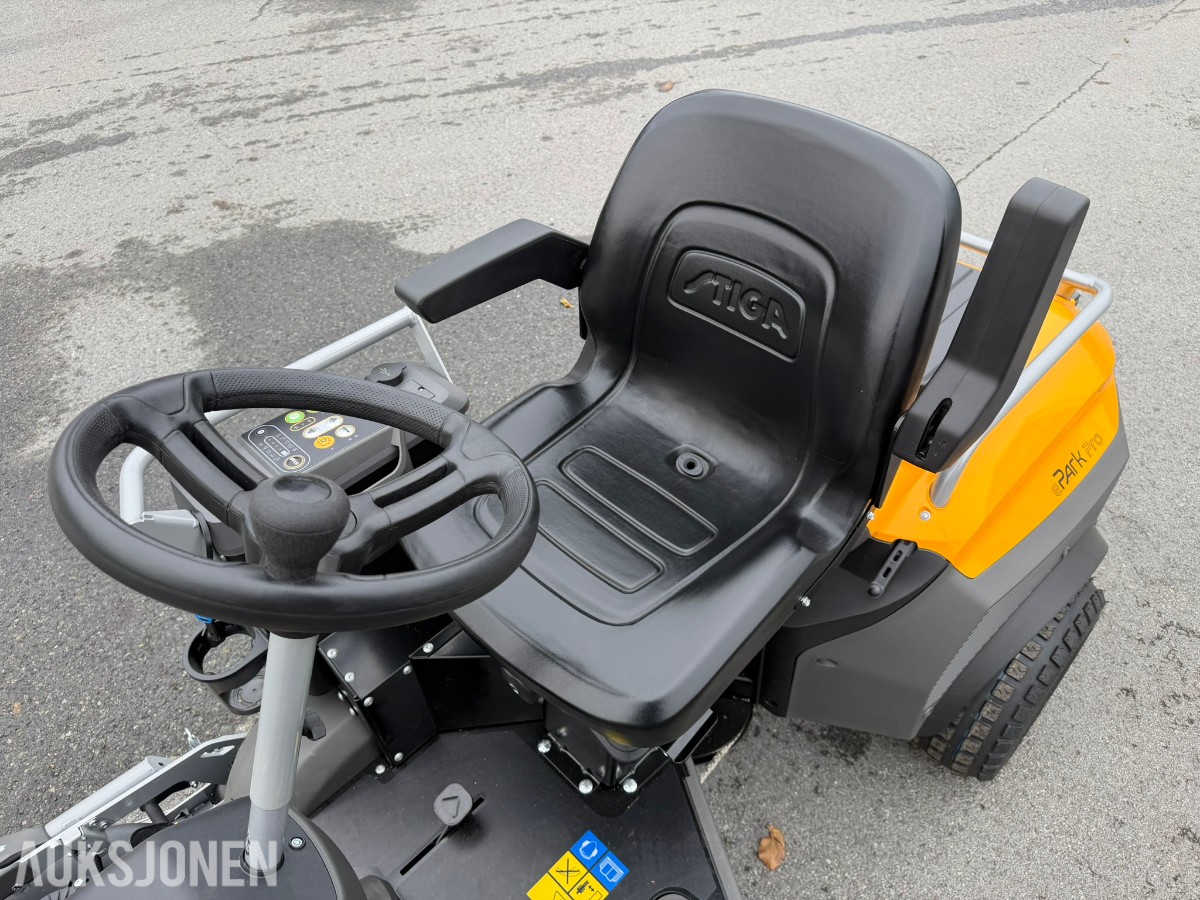 2026 Stiga ePark Pro elektrisk frontklipper - Utstillingsmodell