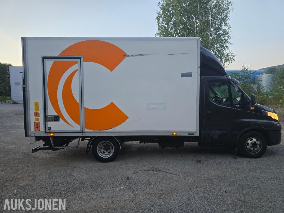 2018  IVECO DAILY 35C18, SKAPBIL 180HK AUT WEBASTO ZEPRO LØFTELEM