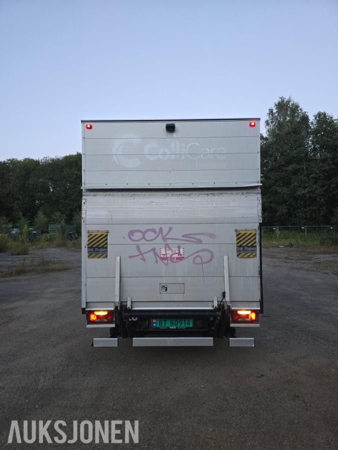 2018  IVECO DAILY 35C18, SKAPBIL 180HK AUT WEBASTO ZEPRO LØFTELEM