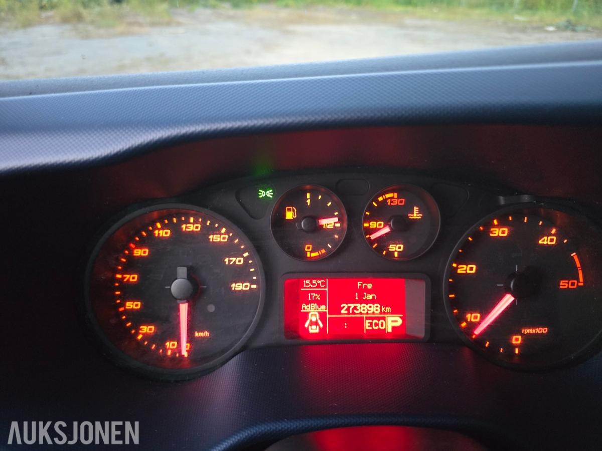 2018  IVECO DAILY 35C18, SKAPBIL 180HK AUT WEBASTO ZEPRO LØFTELEM