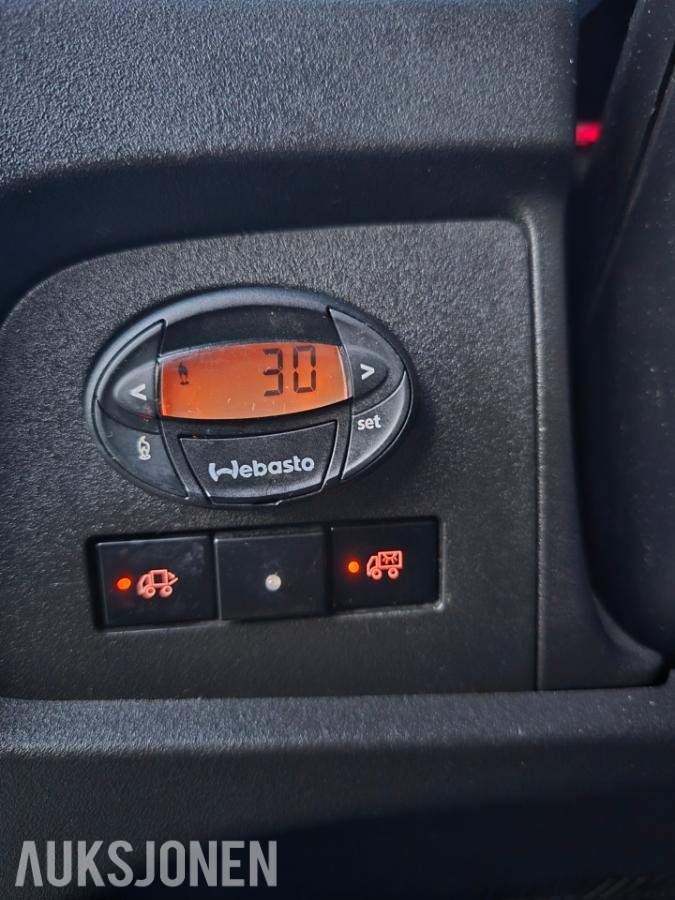 2018  IVECO DAILY 35C18, SKAPBIL 180HK AUT WEBASTO ZEPRO LØFTELEM