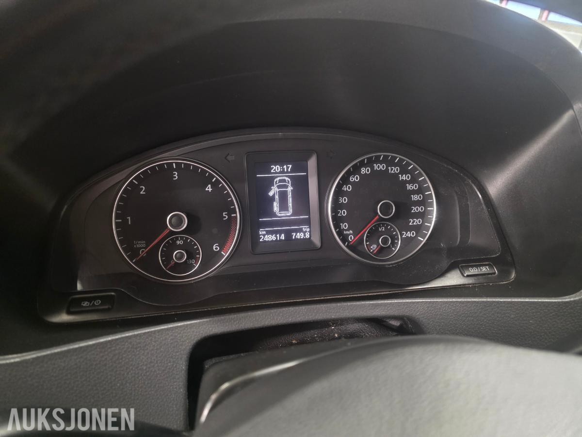 2013 VOLKSWAGEN CARAVELLE 2.0 TDI 140HK 4MOTION 8-SETER HENGERFESTE WEBASTO