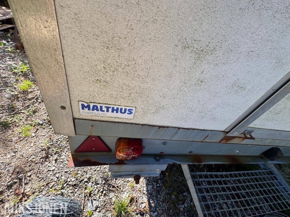 Malthus hjulbrakke - arbeidsbrakke med toalett og vaskerom