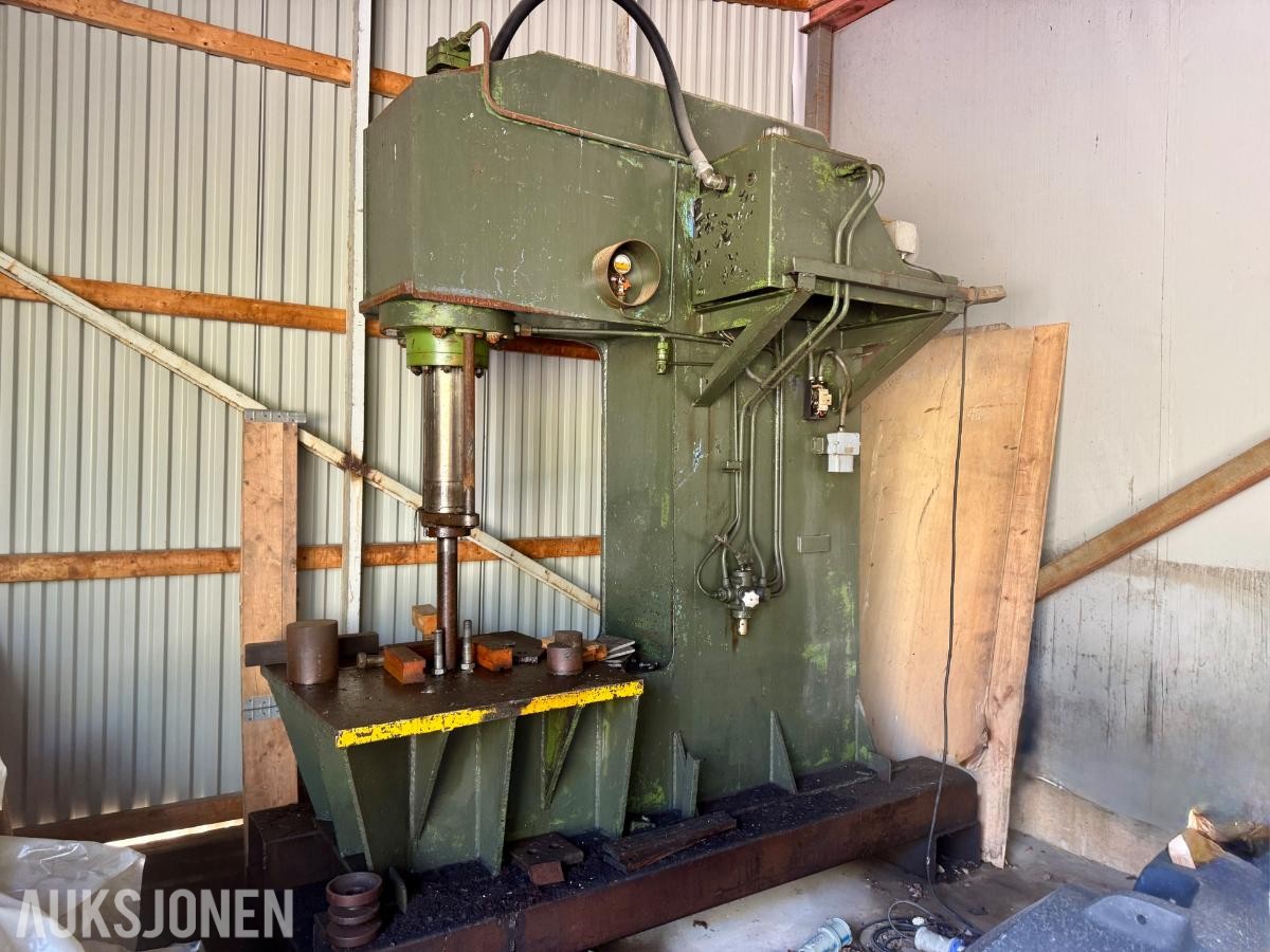 Bauer H2C5 hydraulisk industripresse