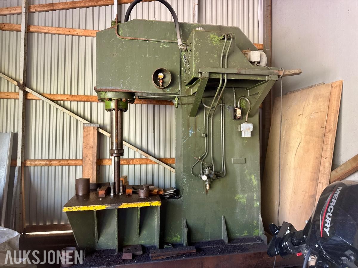 Bauer H2C5 hydraulisk industripresse
