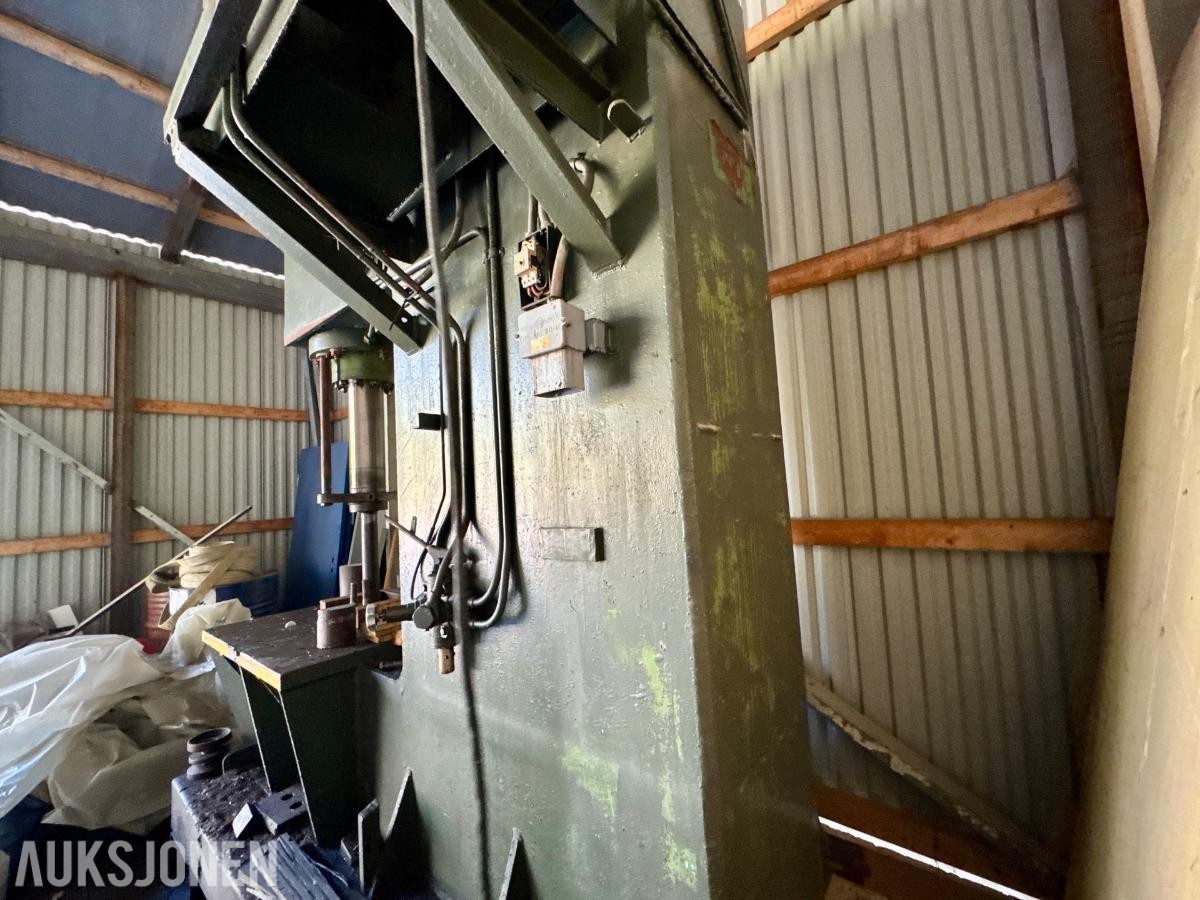 Bauer H2C5 hydraulisk industripresse