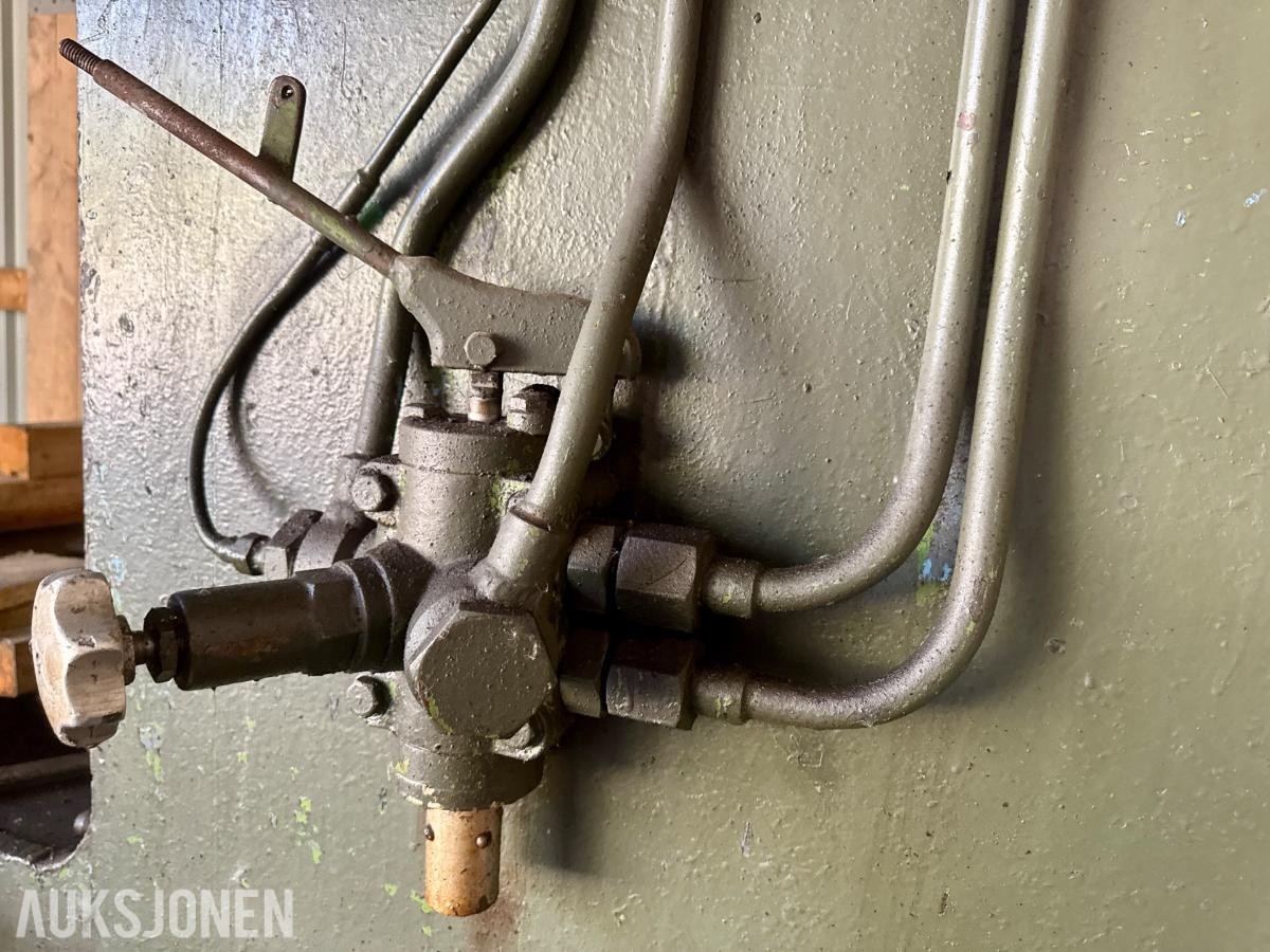 Bauer H2C5 hydraulisk industripresse