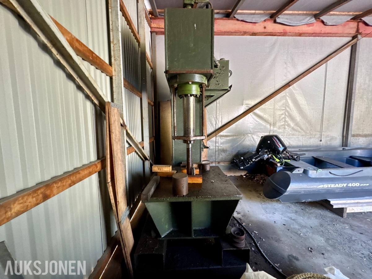 Bauer H2C5 hydraulisk industripresse