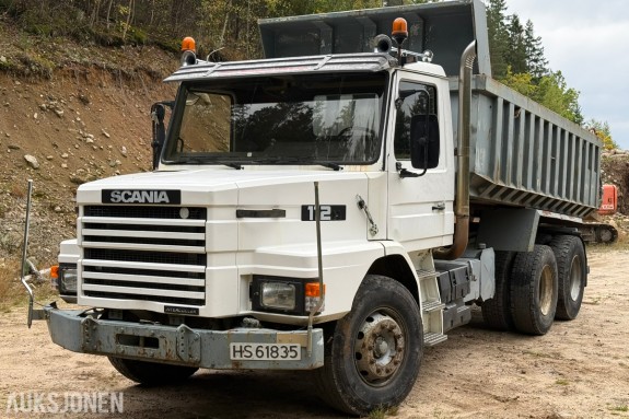 1986 Scania T112H 6x2 tippbil – 343 hk – VBG hengerfeste 