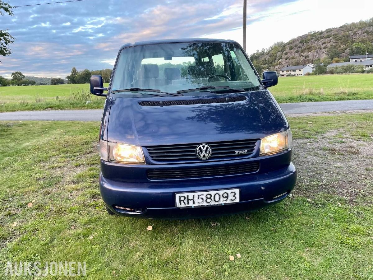 1999 Volkswagen Caravelle 2.5 102hk automat 9 seter eu ok 08.2028
