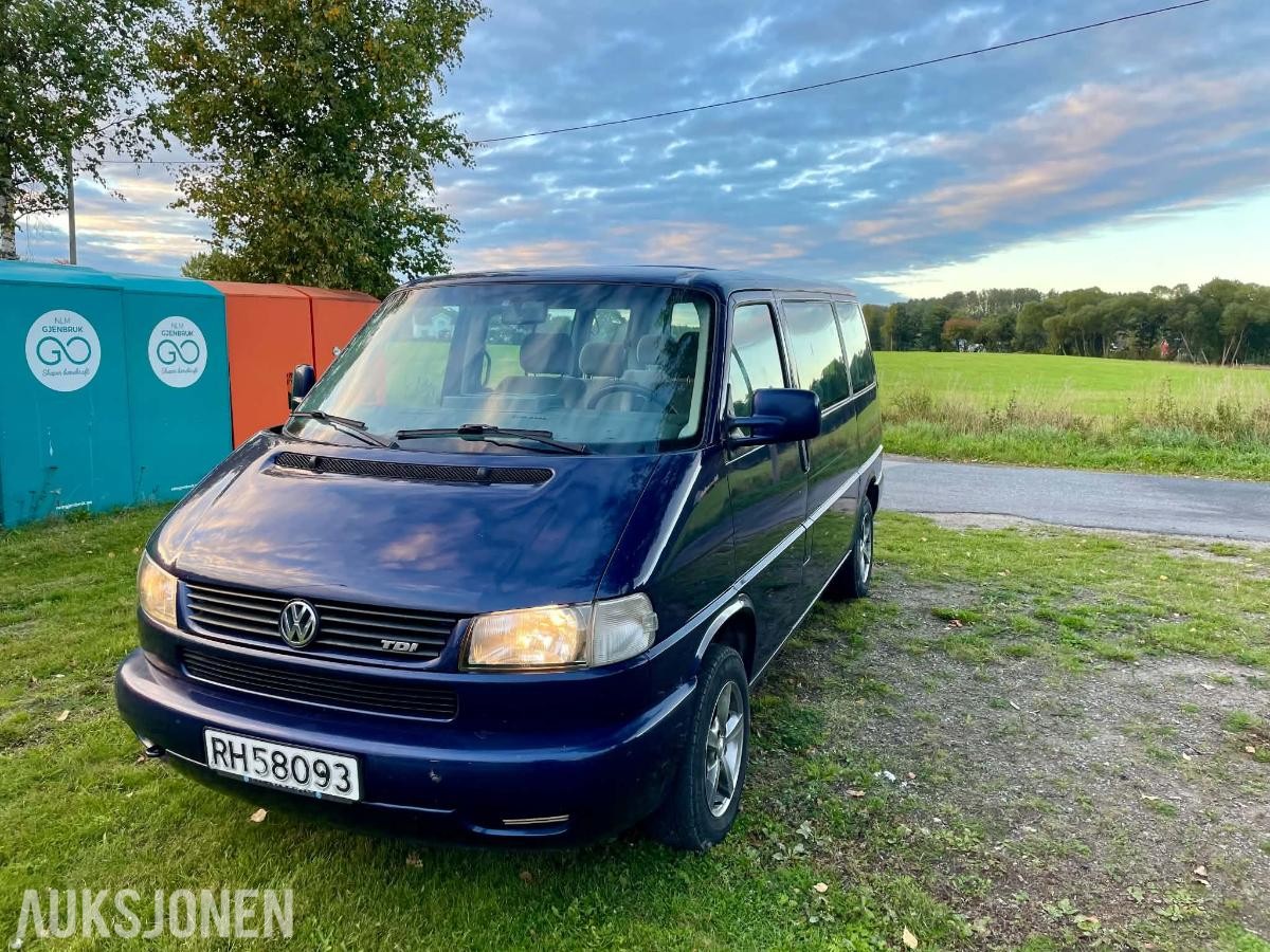 1999 Volkswagen Caravelle 2.5 102hk automat 9 seter eu ok 08.2028