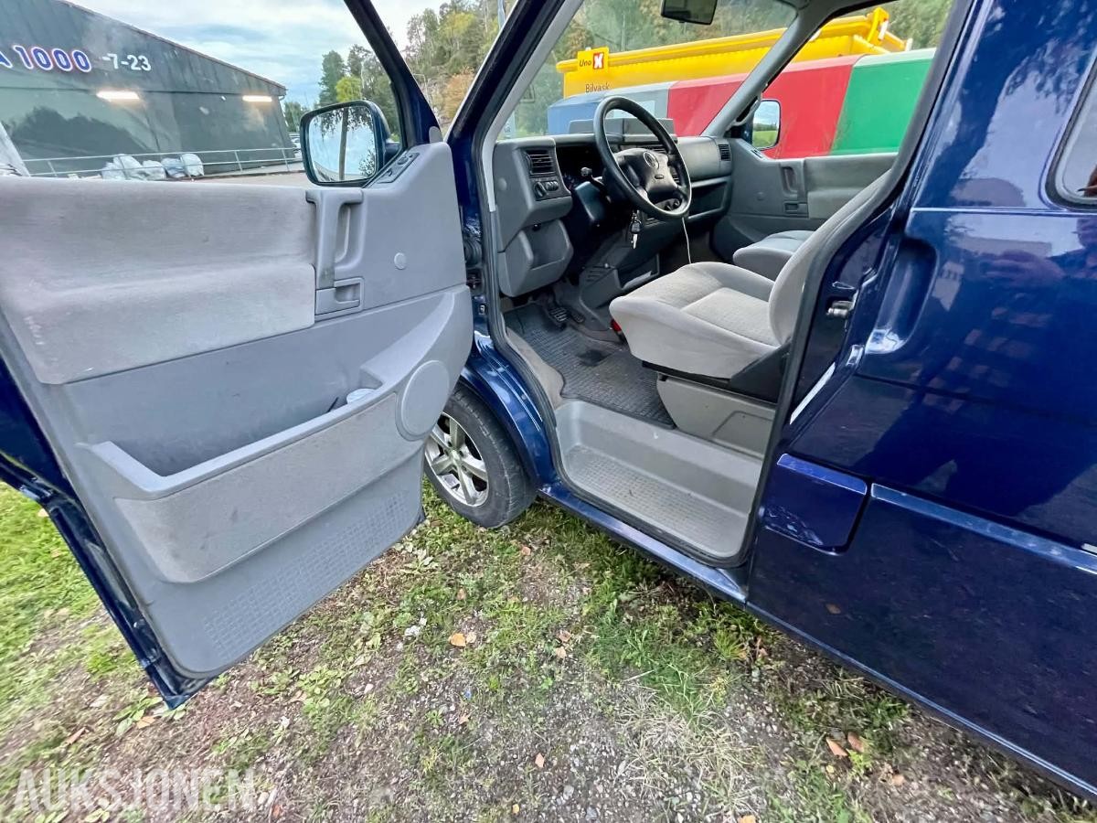 1999 Volkswagen Caravelle 2.5 102hk automat 9 seter eu ok 08.2028