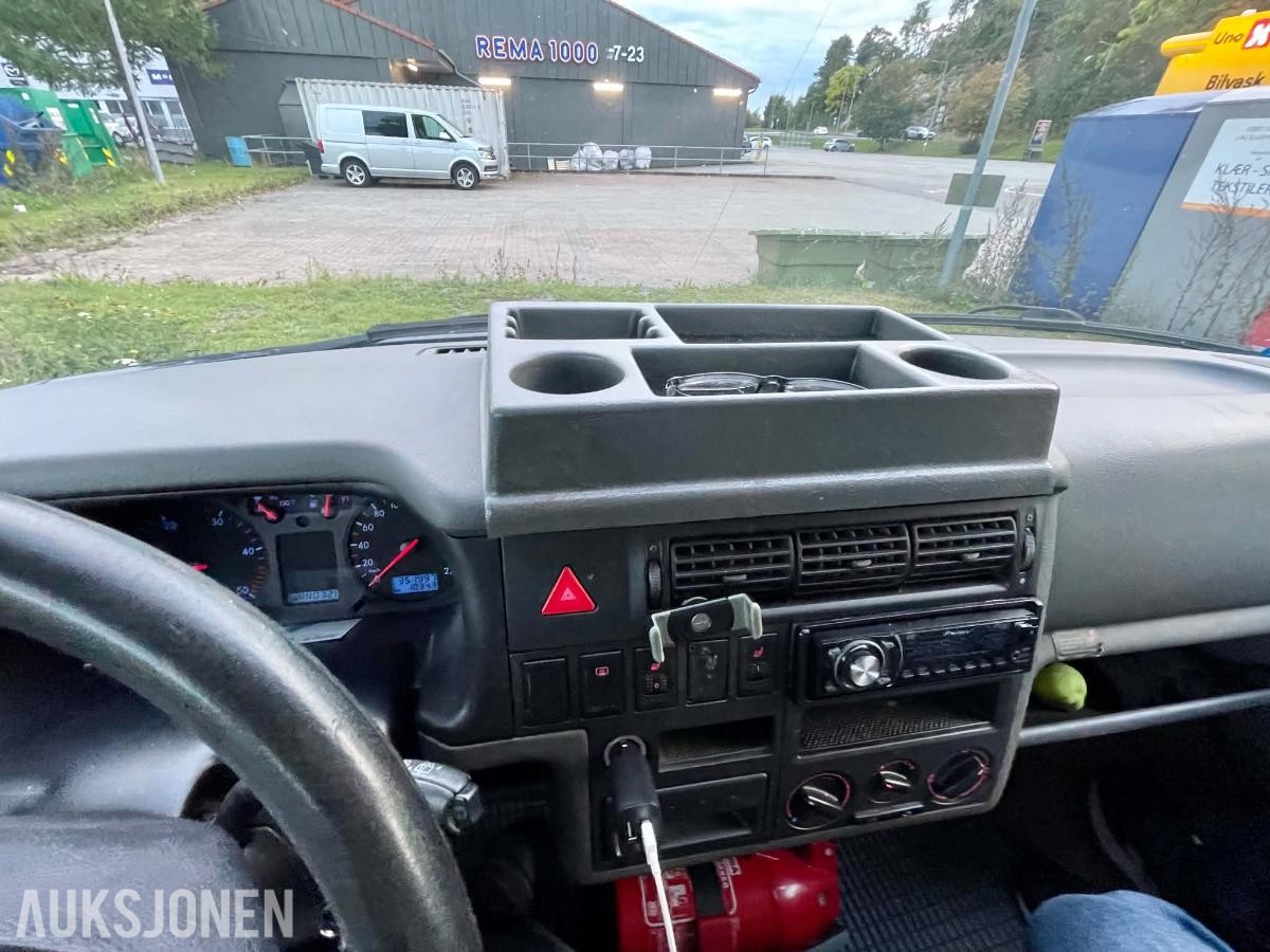 1999 Volkswagen Caravelle 2.5 102hk automat 9 seter eu ok 08.2028