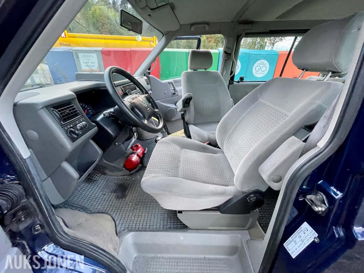 1999 Volkswagen Caravelle 2.5 102hk automat 9 seter eu ok 08.2028