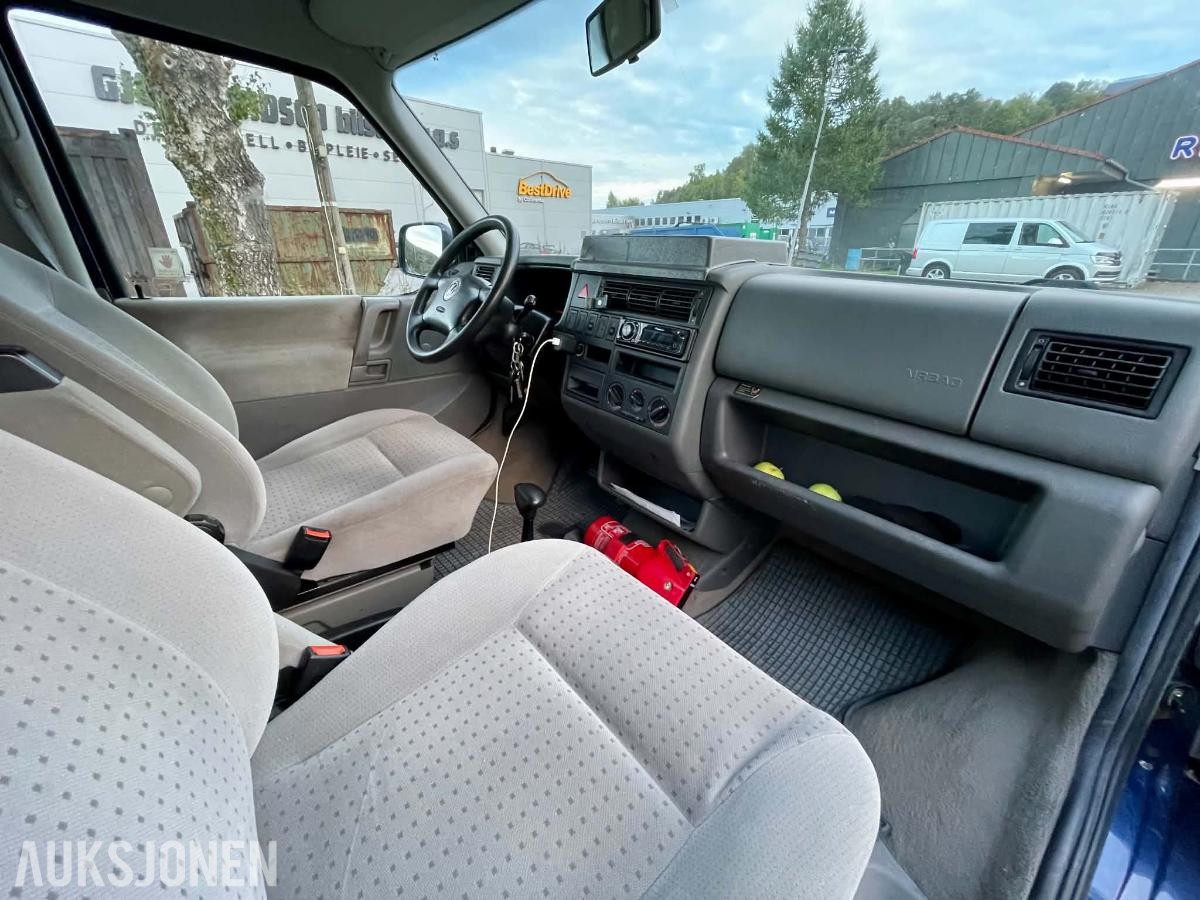 1999 Volkswagen Caravelle 2.5 102hk automat 9 seter eu ok 08.2028