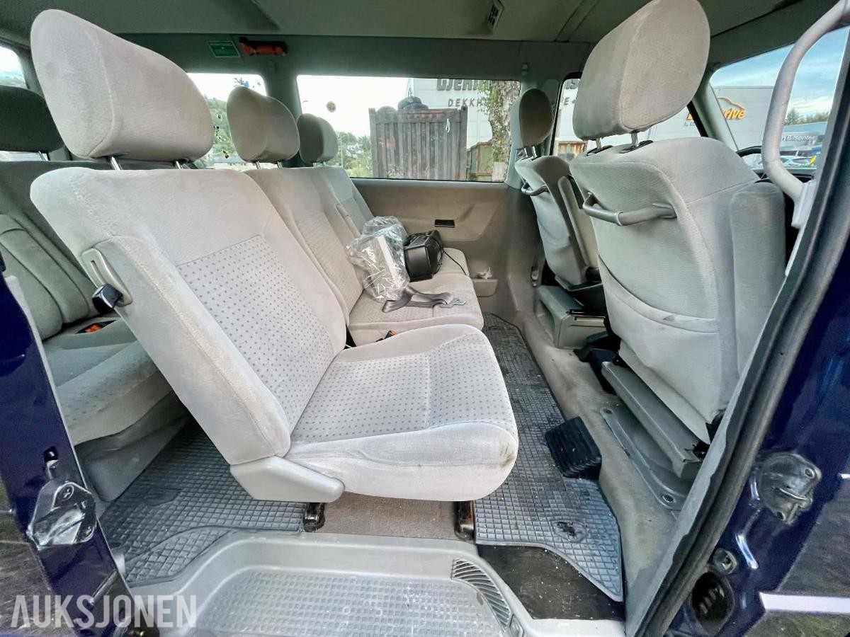 1999 Volkswagen Caravelle 2.5 102hk automat 9 seter eu ok 08.2028