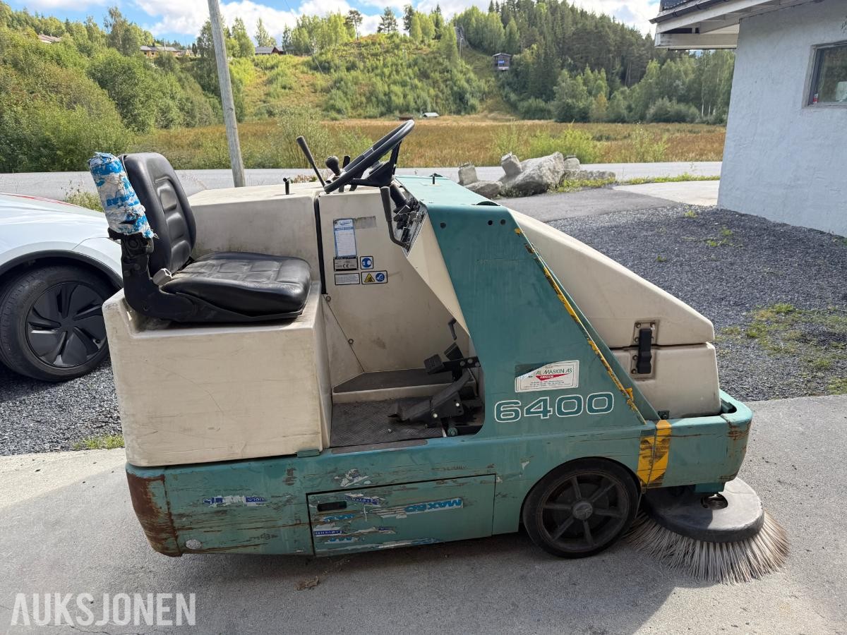 1998 Tennant 6400 Feiemaskin kun 723 Timer