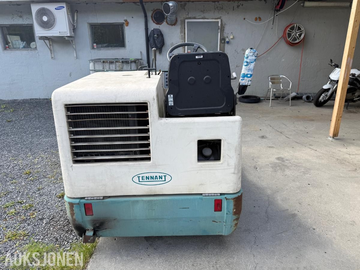 1998 Tennant 6400 Feiemaskin kun 723 Timer