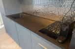 NY - Benkeplate med underlimt kompositt vask