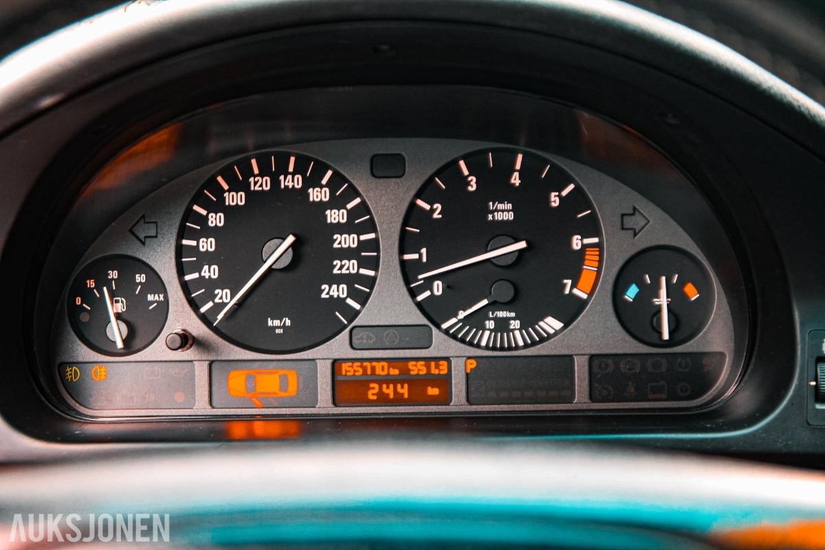 1999 BMW 520i E39 AUTOMAT CRUISEKONTROLL SOLTAK