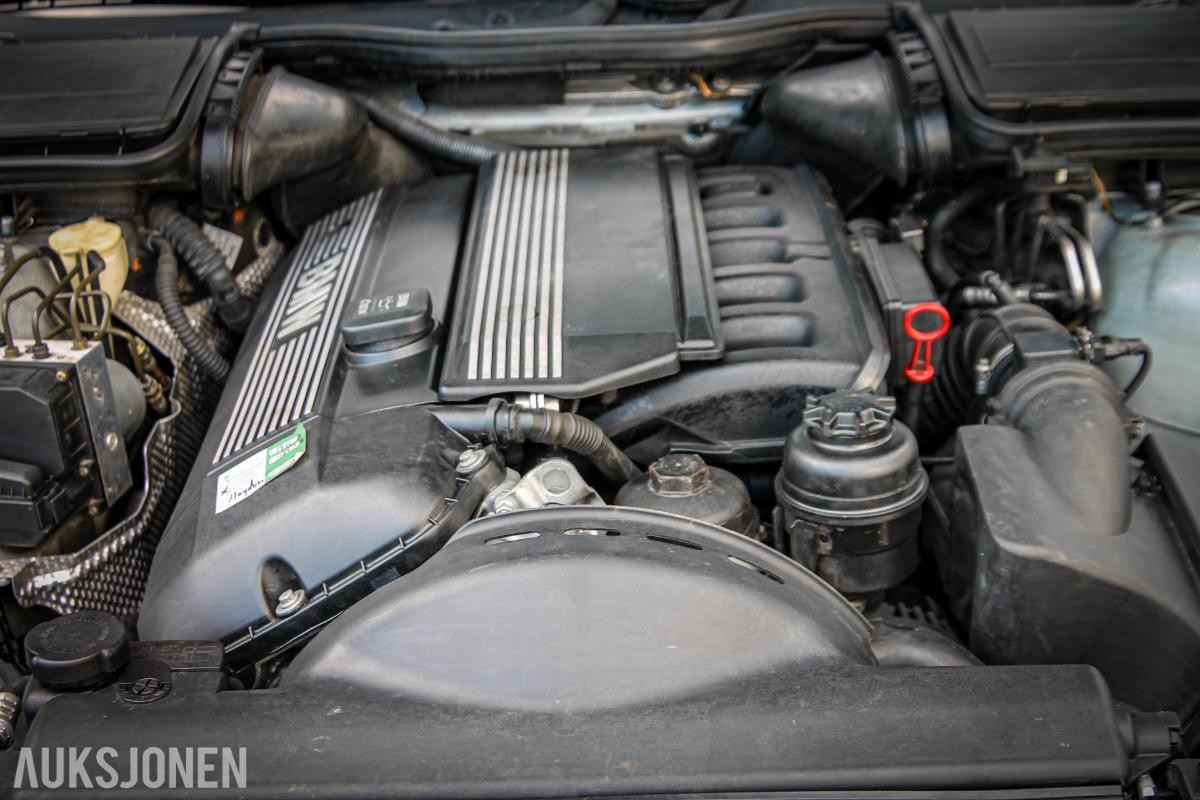 1999 BMW 520i E39 AUTOMAT CRUISEKONTROLL SOLTAK