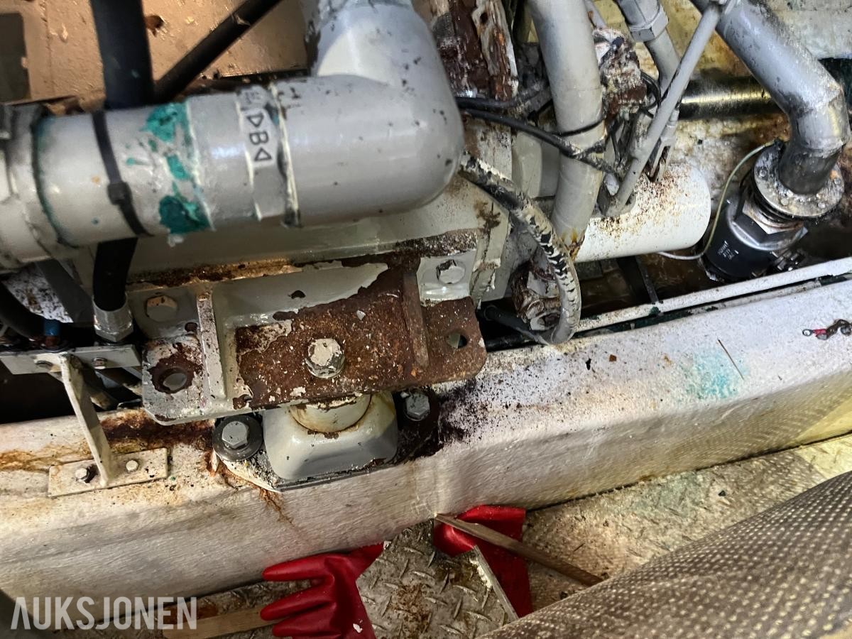 Mercedes/MTU 12V 183 med TwinDisk gir - båtmotor - ingen minstepris