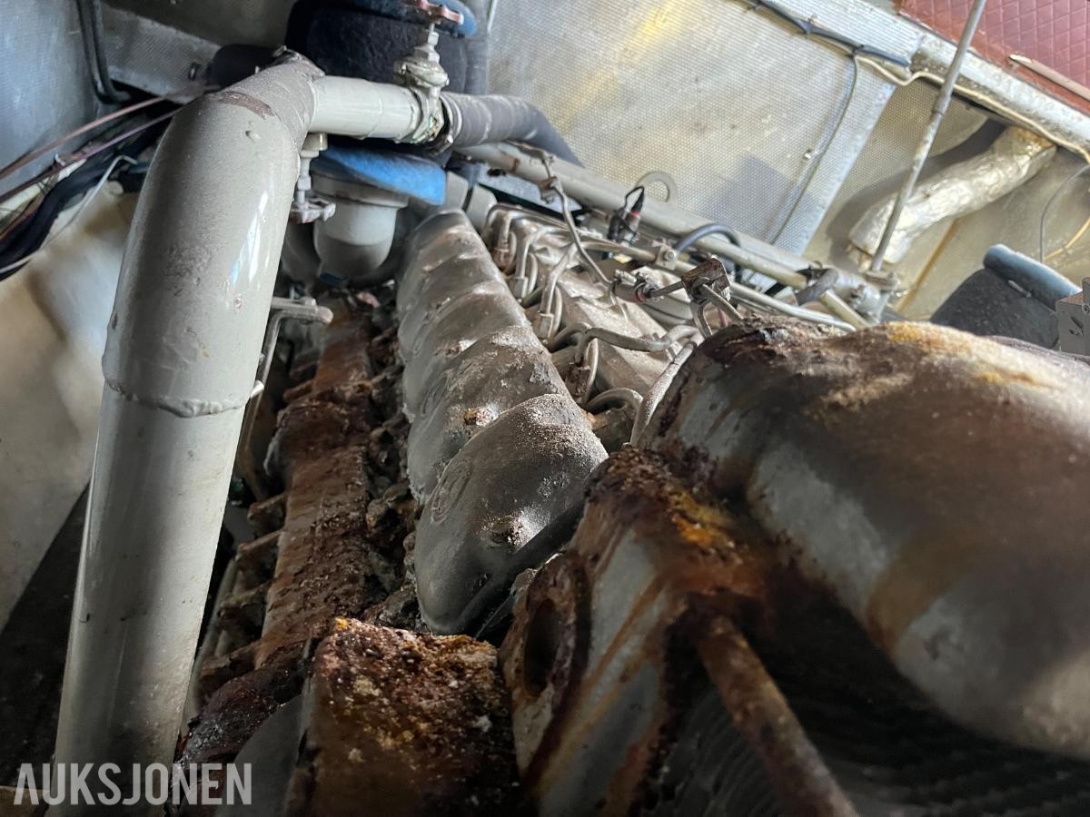 Mercedes/MTU 12V 183 med TwinDisk gir - båtmotor - ingen minstepris