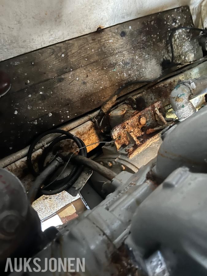 Mercedes/MTU 12V 183 med TwinDisk gir - båtmotor - ingen minstepris