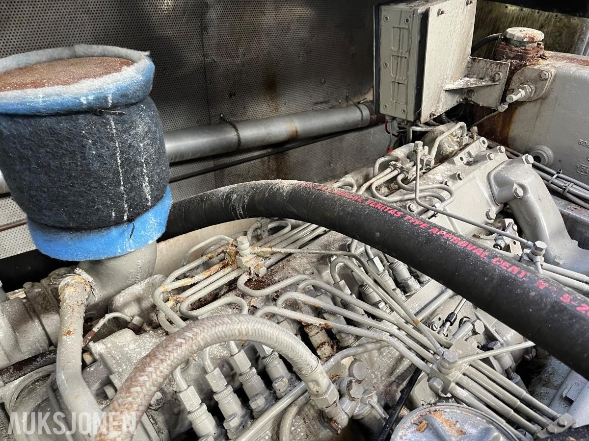 Mercedes/MTU 12V 183 med TwinDisk gir - båtmotor - ingen minstepris
