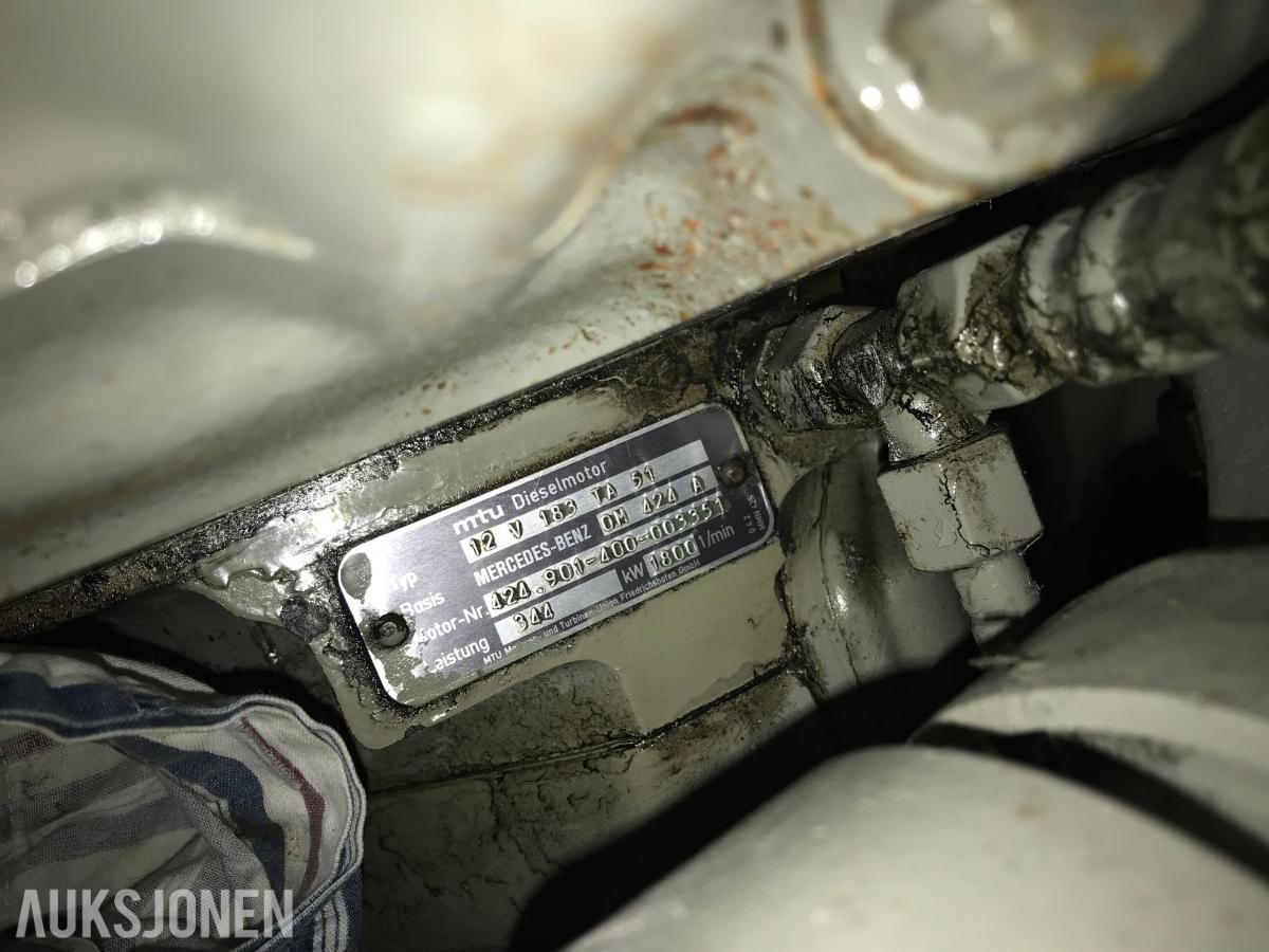 Mercedes/MTU 12V 183 med TwinDisk gir - båtmotor - ingen minstepris