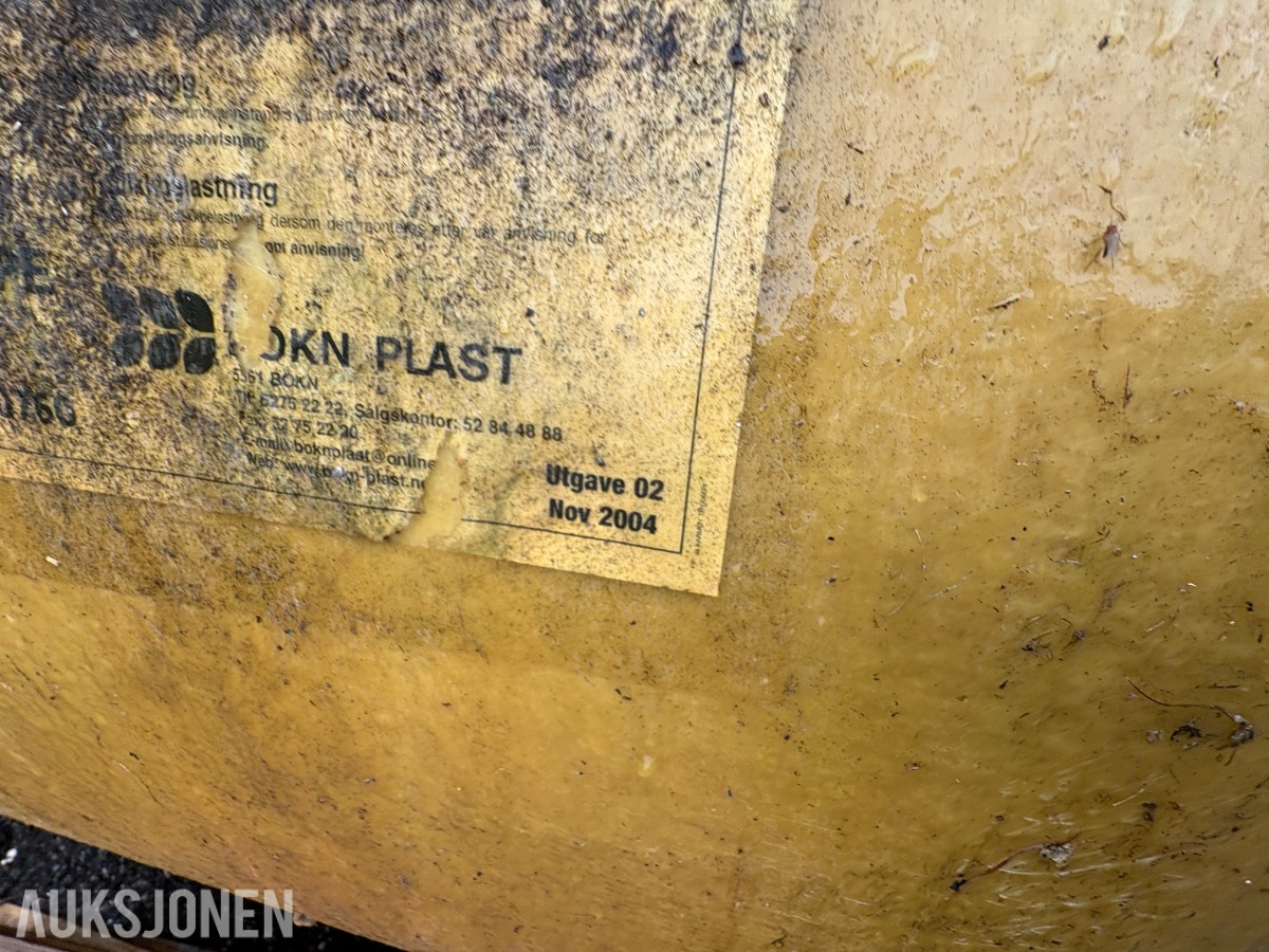 2004 Bokn Plast glassfibertank ca. 4 meter