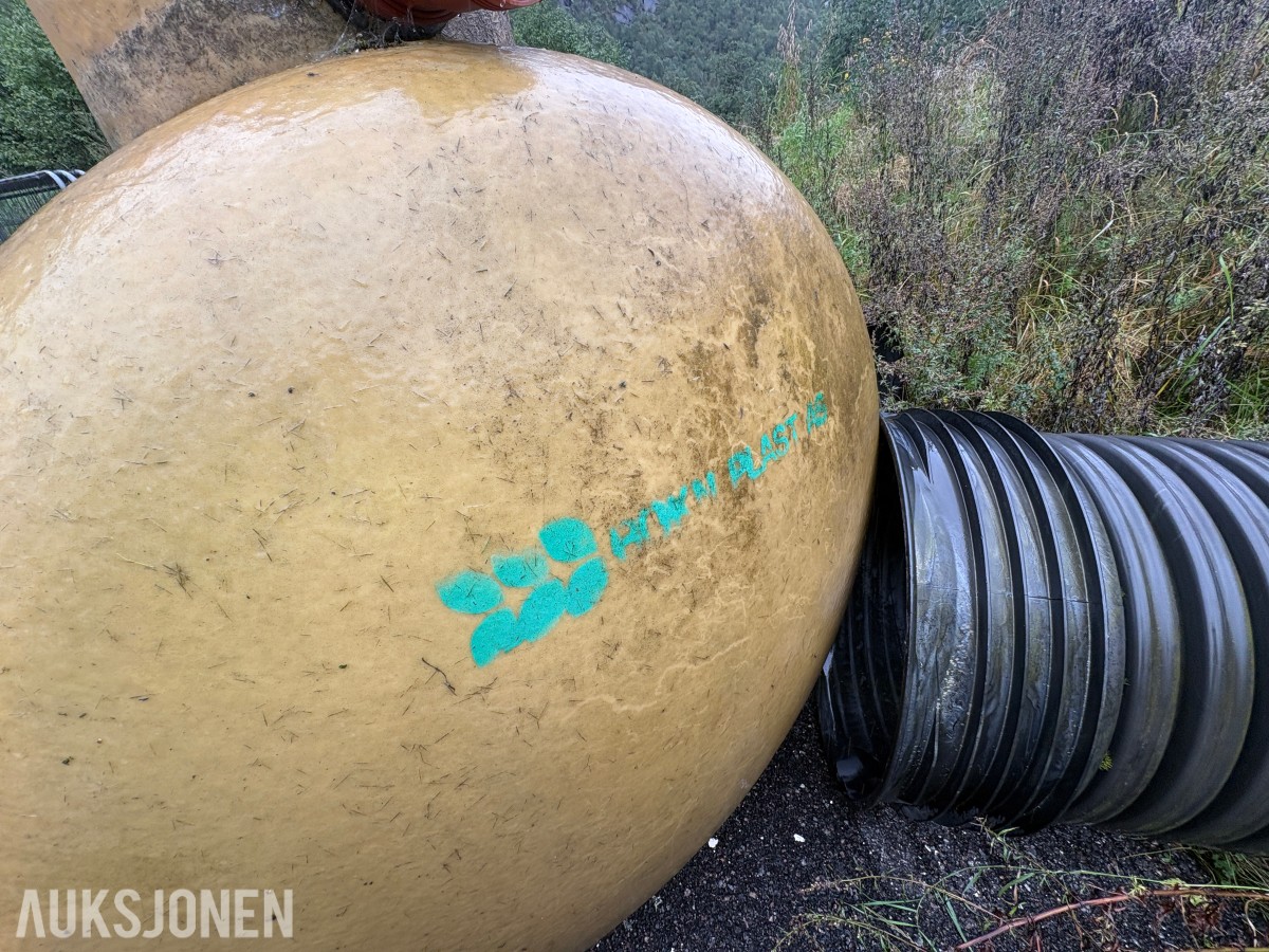2004 Bokn Plast glassfibertank ca. 4 meter