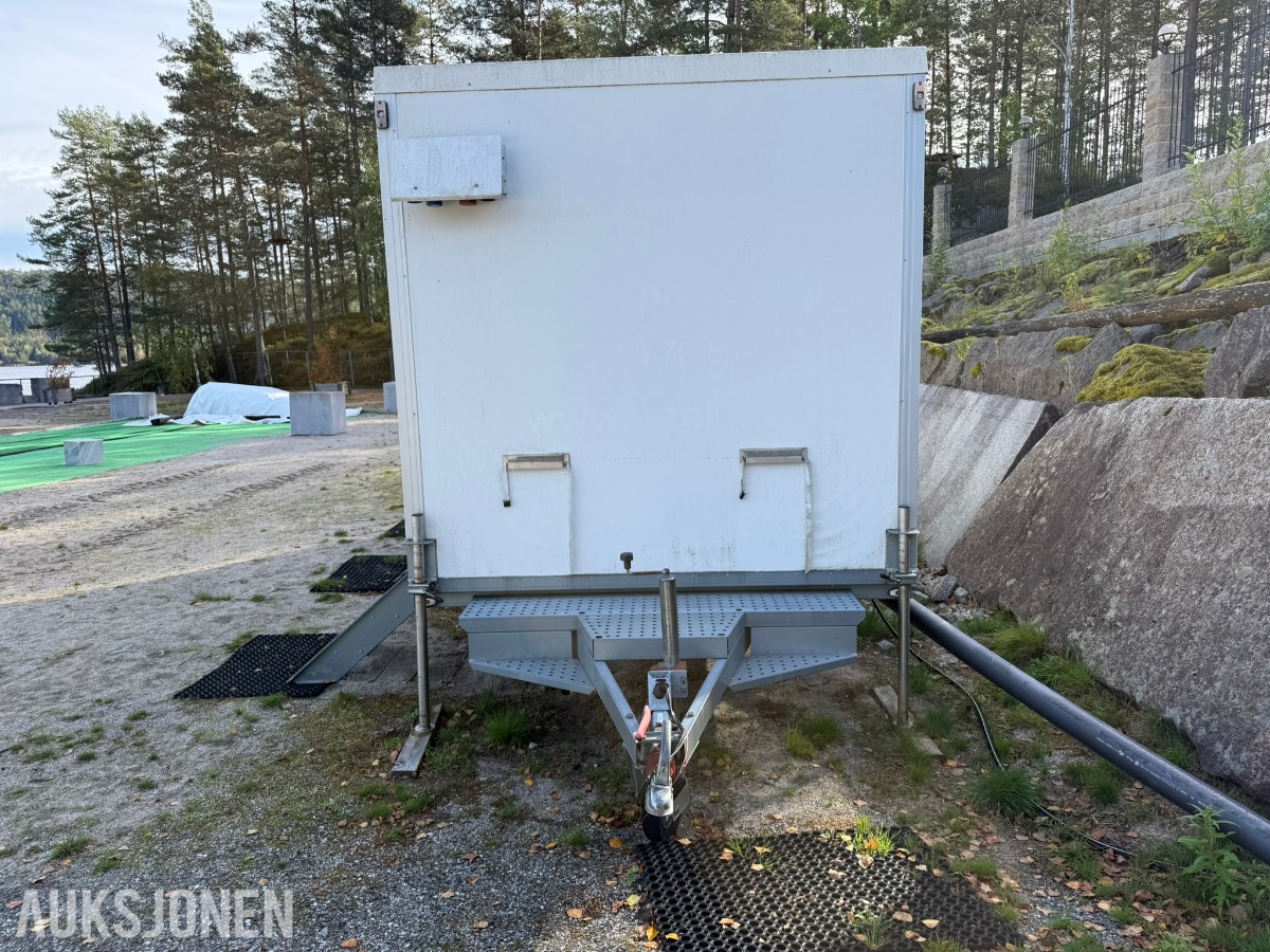 Arnpro 550MB sanitærbrakke – 3 separate bad med dusj/WC – 230/400V 