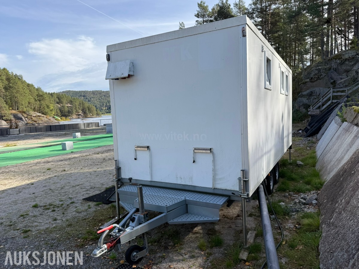 Arnpro 550MB sanitærbrakke – 3 separate bad med dusj/WC – 230/400V 