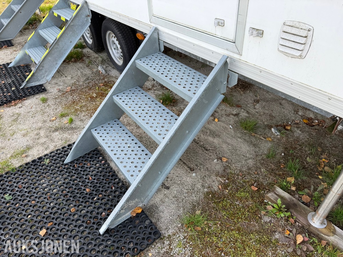 Arnpro 550MB sanitærbrakke – 3 separate bad med dusj/WC – 230/400V 