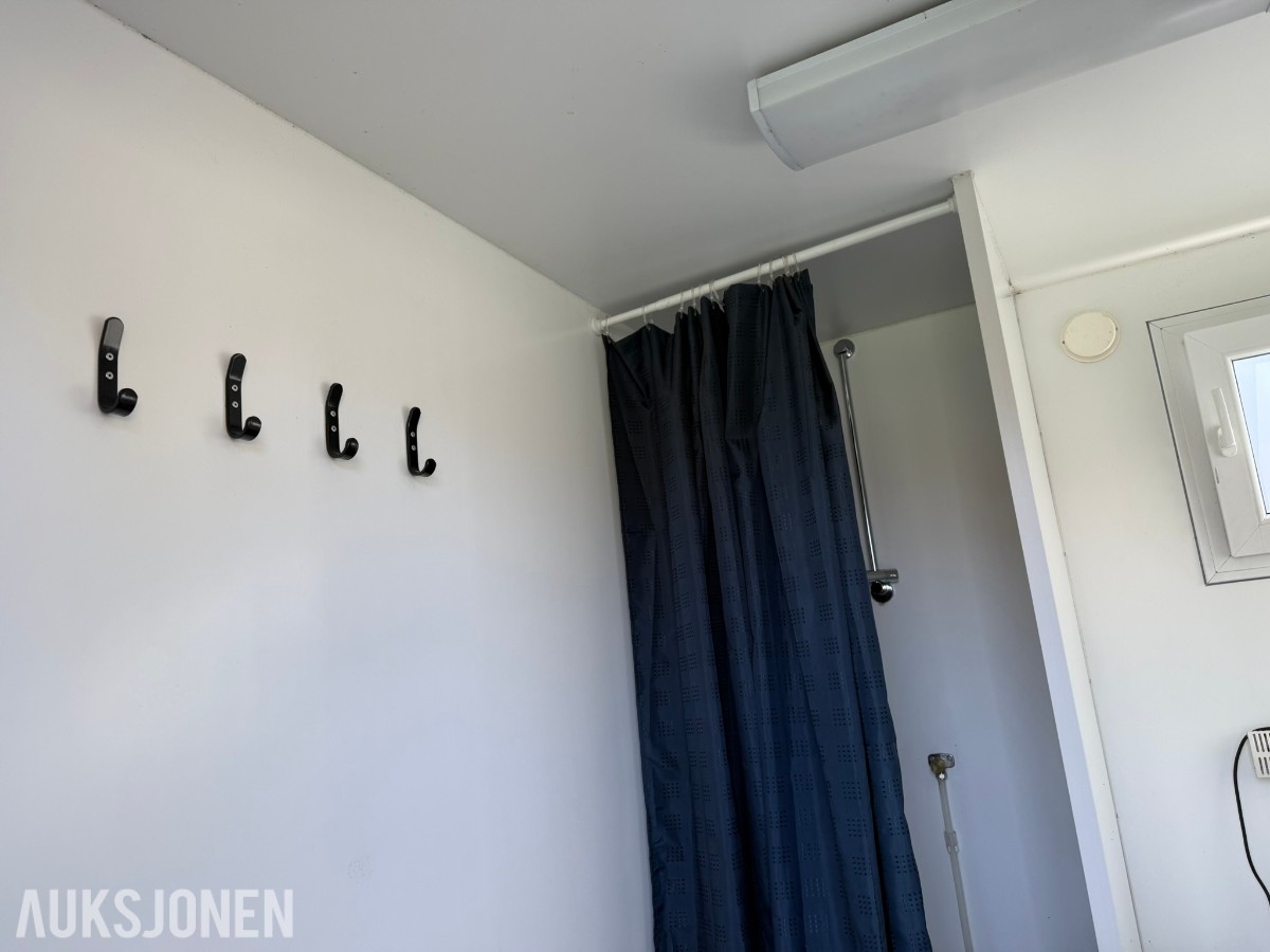 Arnpro 550MB sanitærbrakke – 3 separate bad med dusj/WC – 230/400V 