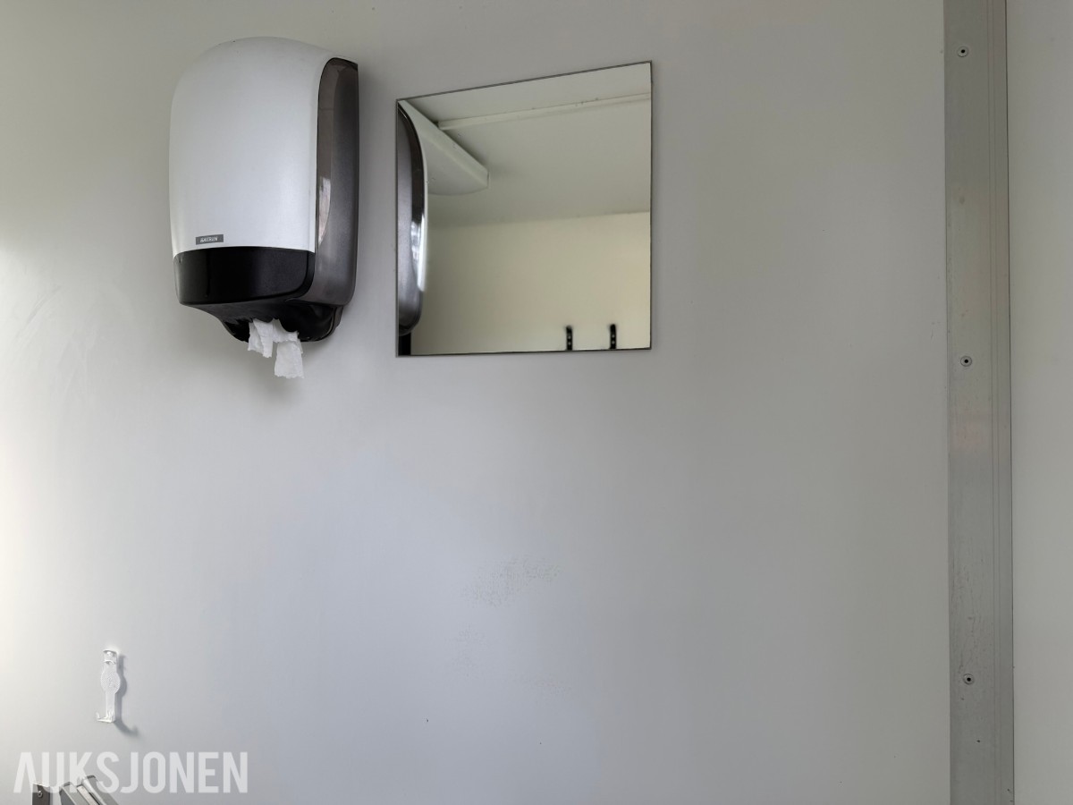 Arnpro 550MB sanitærbrakke – 3 separate bad med dusj/WC – 230/400V 