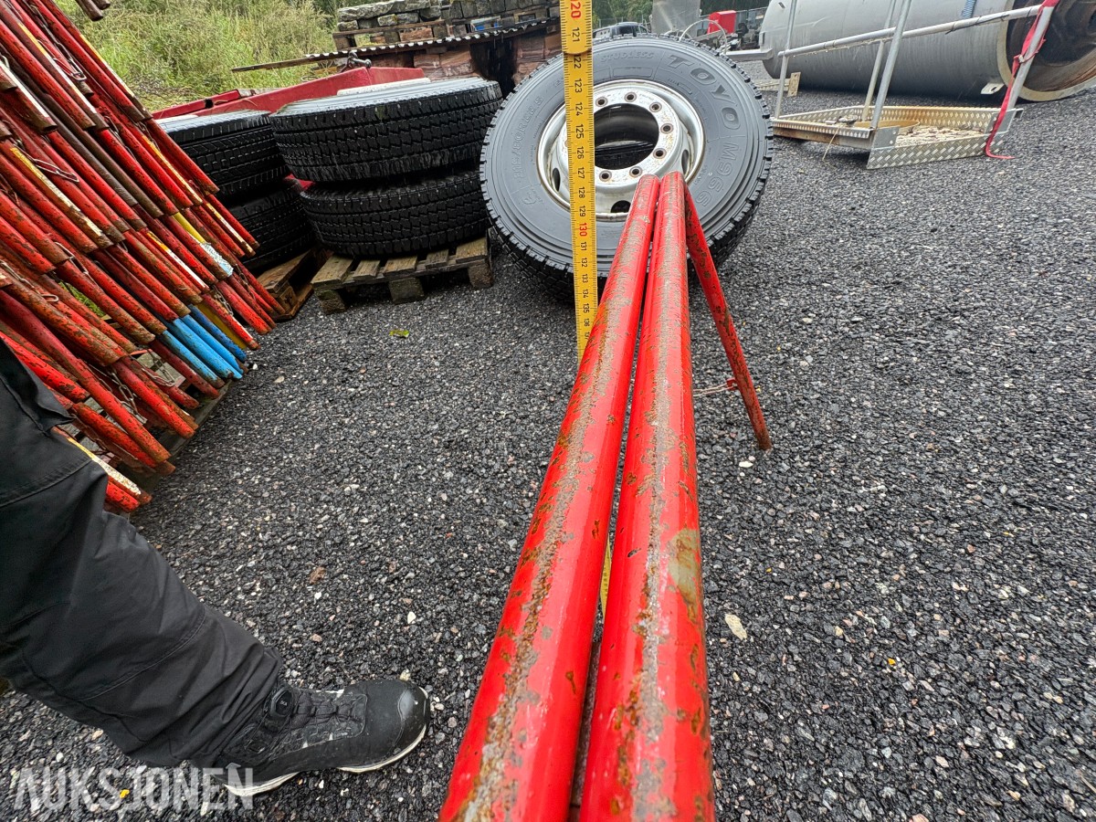 Parti arbeidsbukker/støttebukker i metall – ca. 130 cm høyde